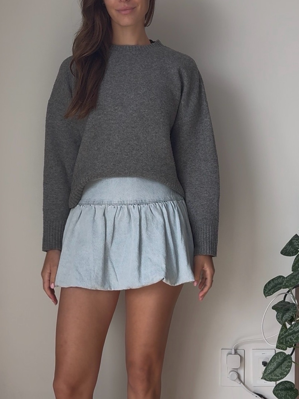 Zara Charcoal Gray Cropped Crewneck Sweater